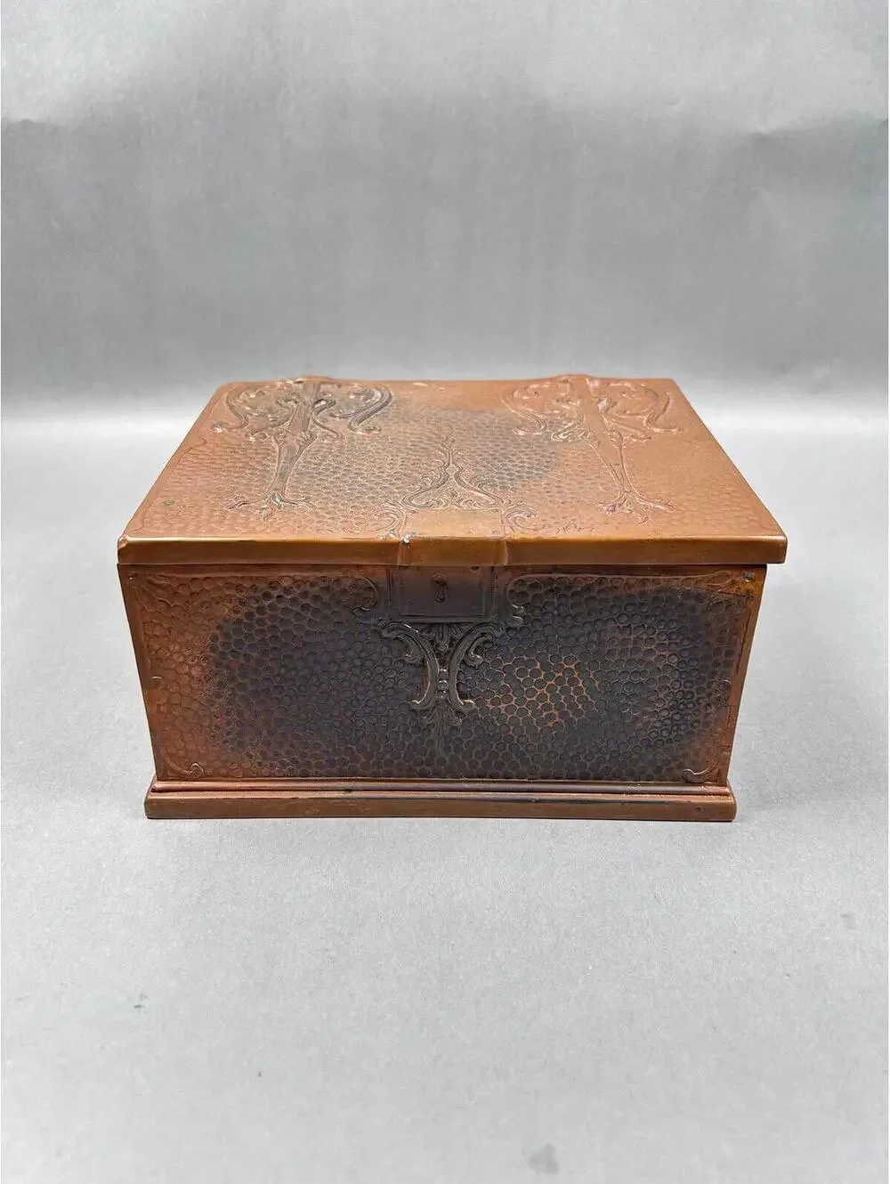 Antique Bradley & Hubbard Copper Cigar Humidor Box with Cedar Inside